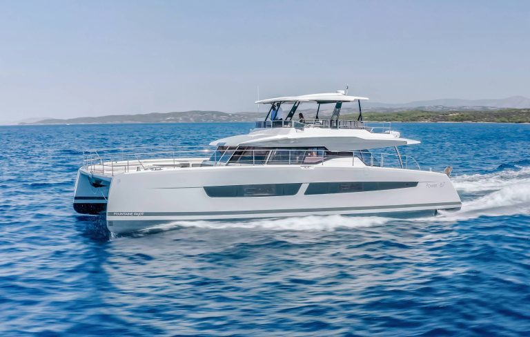 D2 yacht