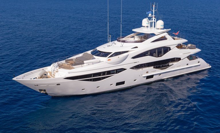 AQUA LIBRA yacht