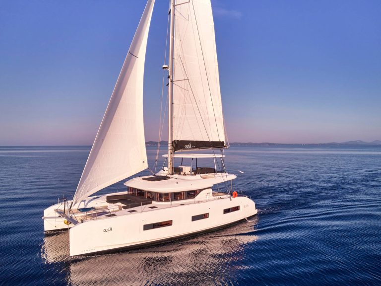 AZUL yacht