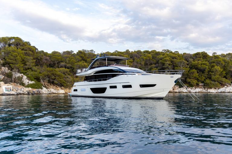 VISTA | PRINCESS Y85 yacht
