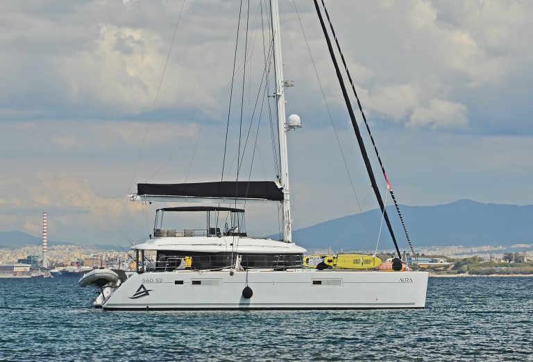 AURA yacht
