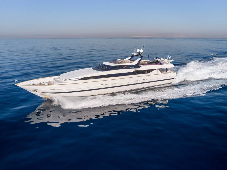 LADY RINA yacht