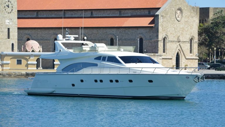 MARY yacht