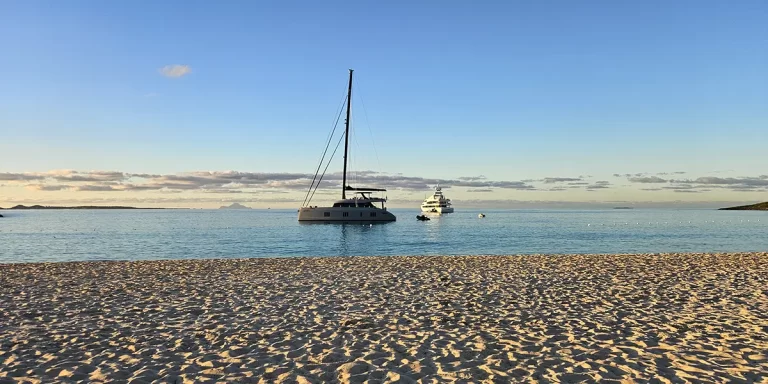 Charter Yacht | SHADES OF GREY yacht